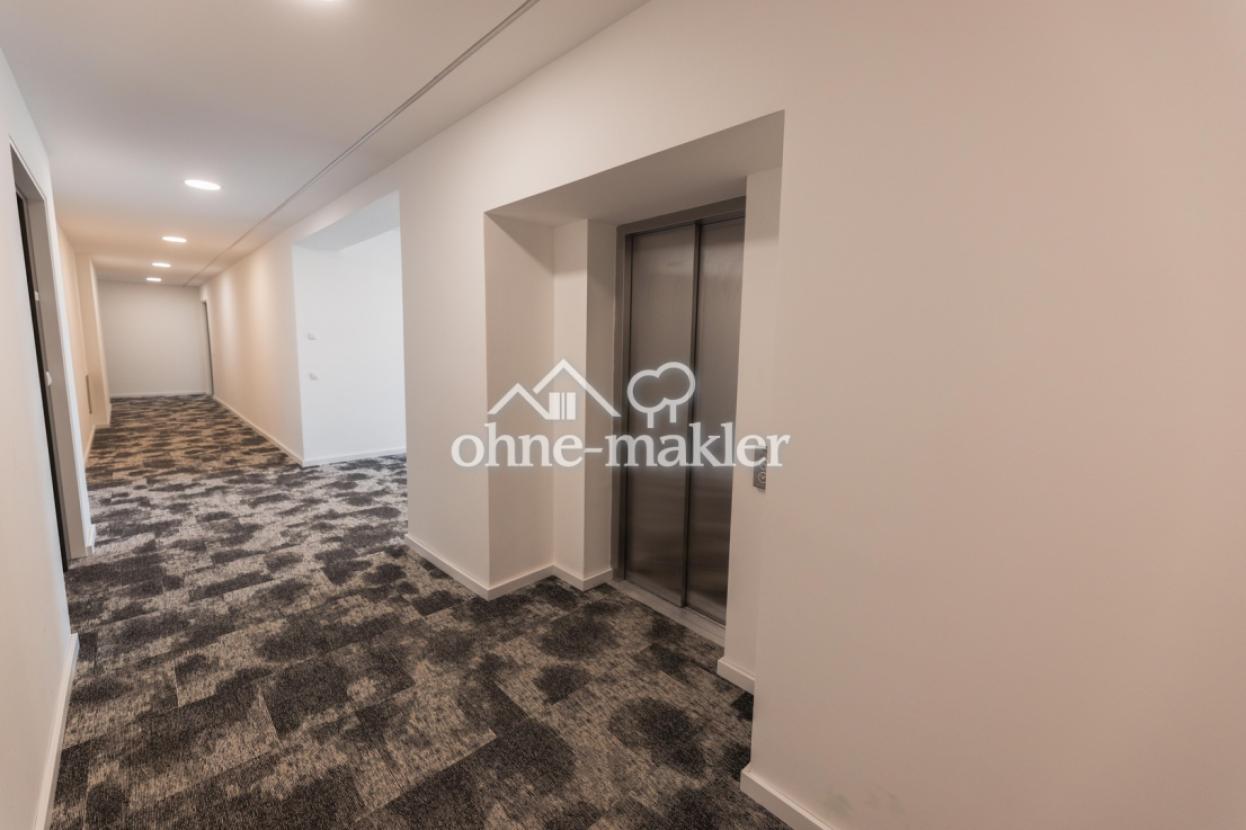 Flur zum Aufzug