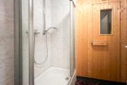 Sauna und Dusche im KG