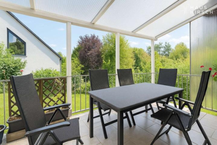 Terrassse neben Esszimmer 