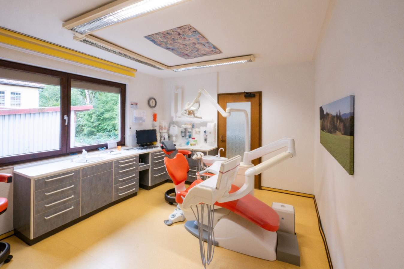 Behandlungszimmer EG