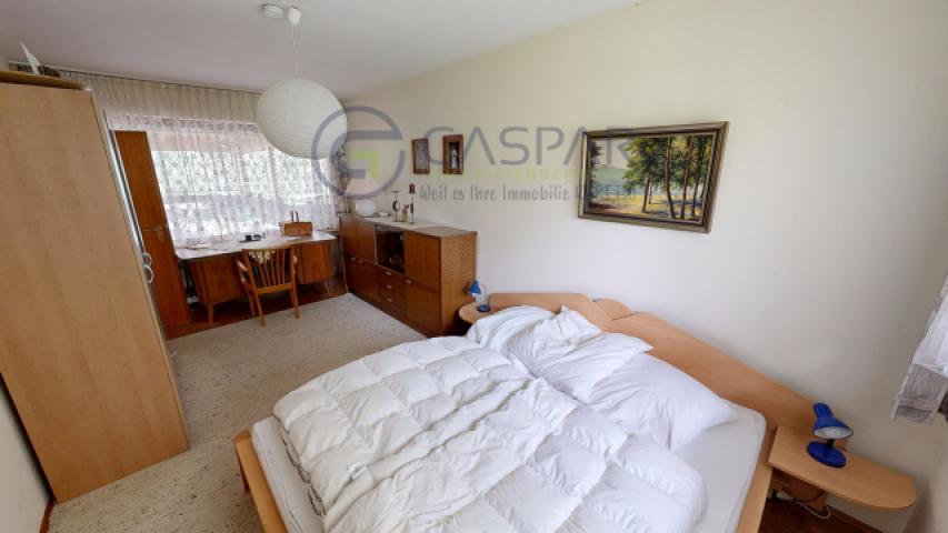 Schlafzimmer II EG Blick Terrasse