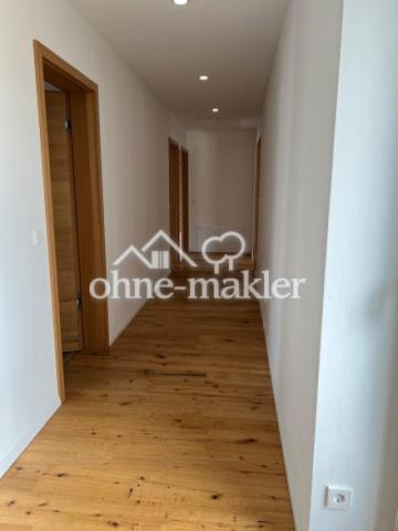 Flur zu Schlafräumen und Bad