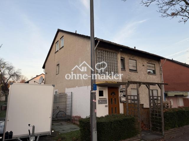 Seitenansicht von der Strasse 