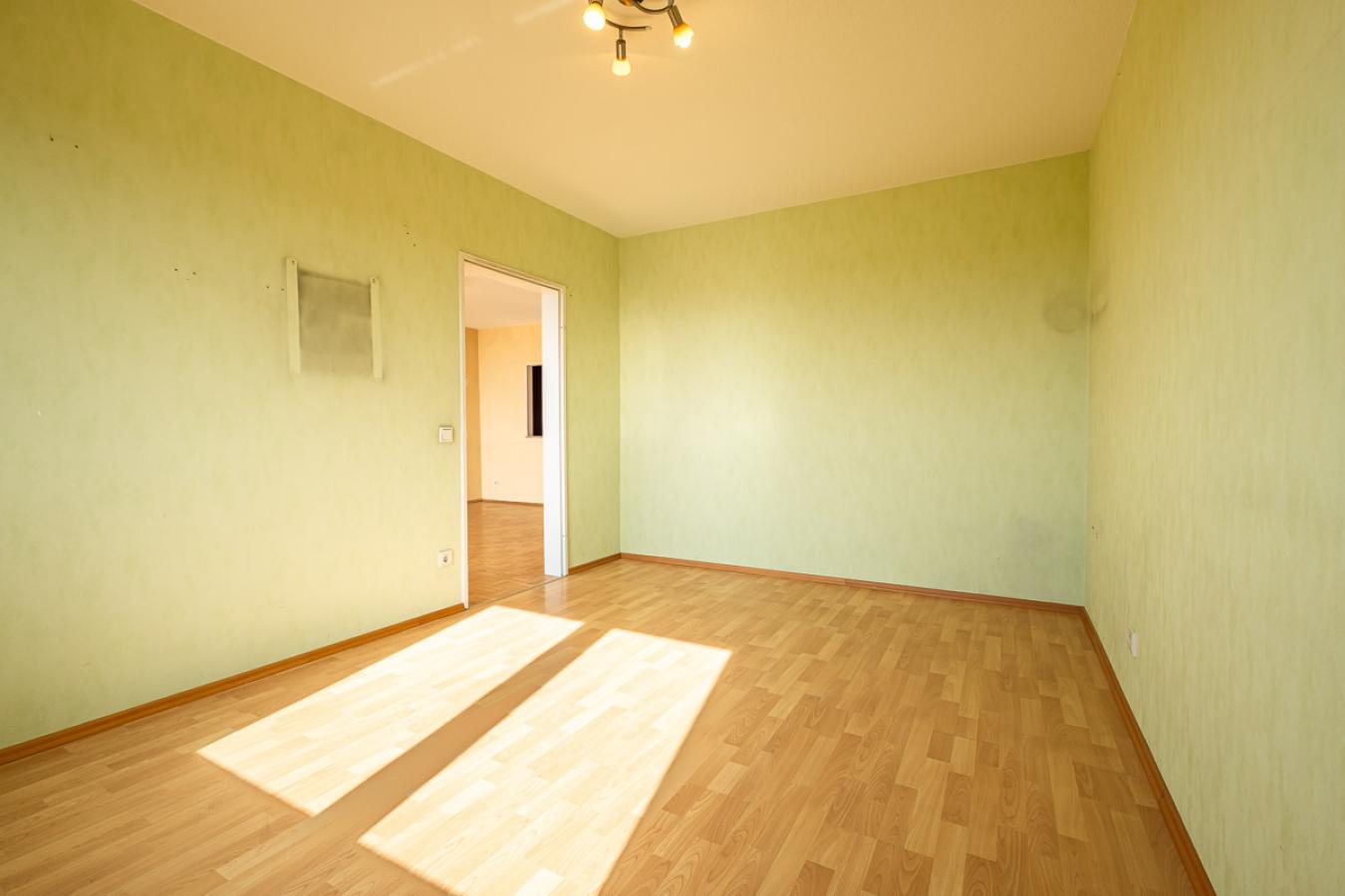 Großes Schlafzimmer