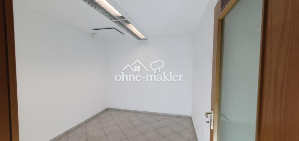 Abstellraum Arbeitszimmer