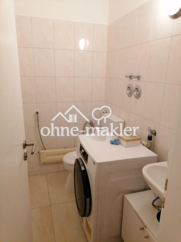 WC mit Hygienedusche