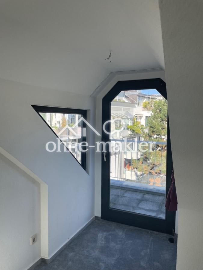 Schlafzimmer Balkonzugang