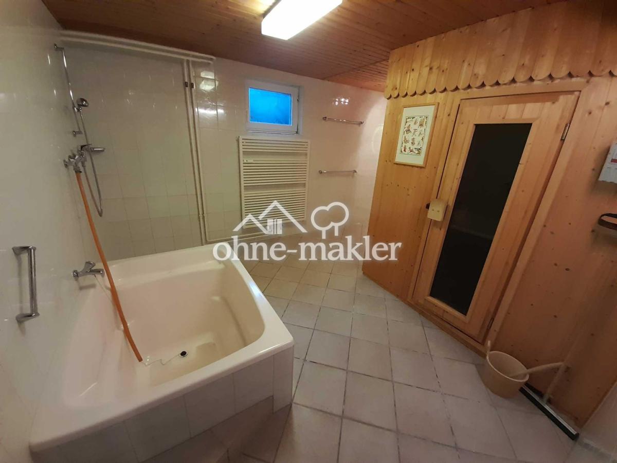 Keller Saunaraum mit Dusche