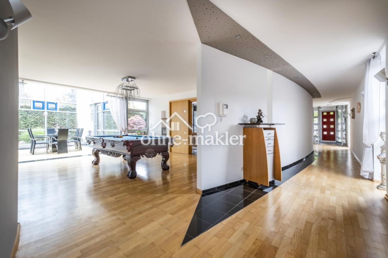 Exponatengalerie und Salon