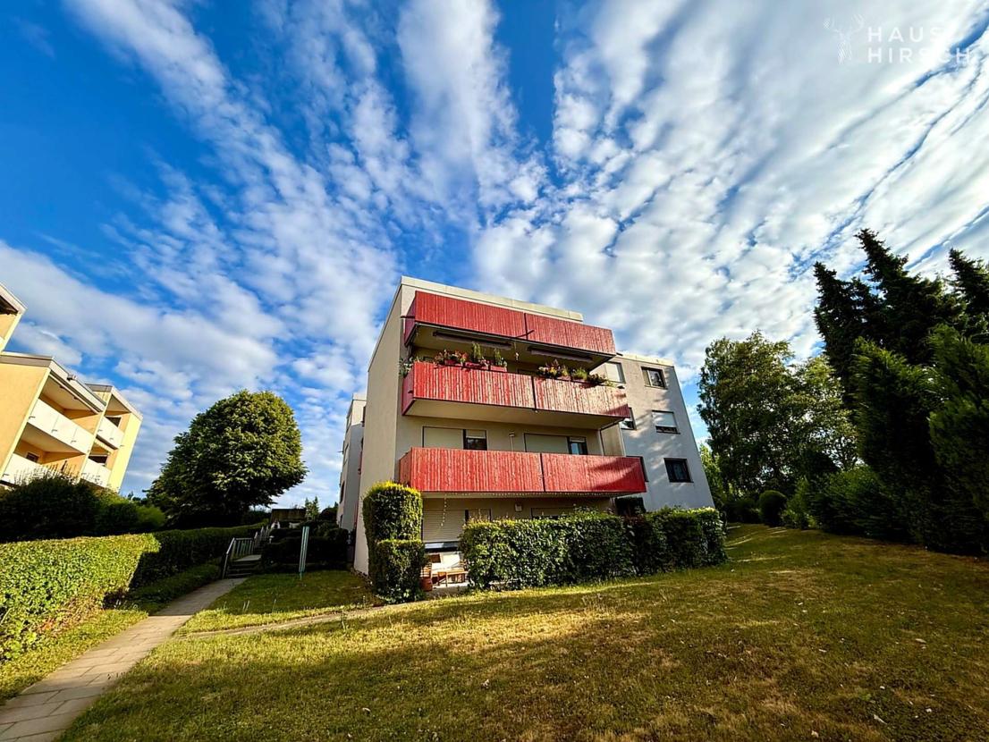 Außenansicht mit Blick auf den Balkon