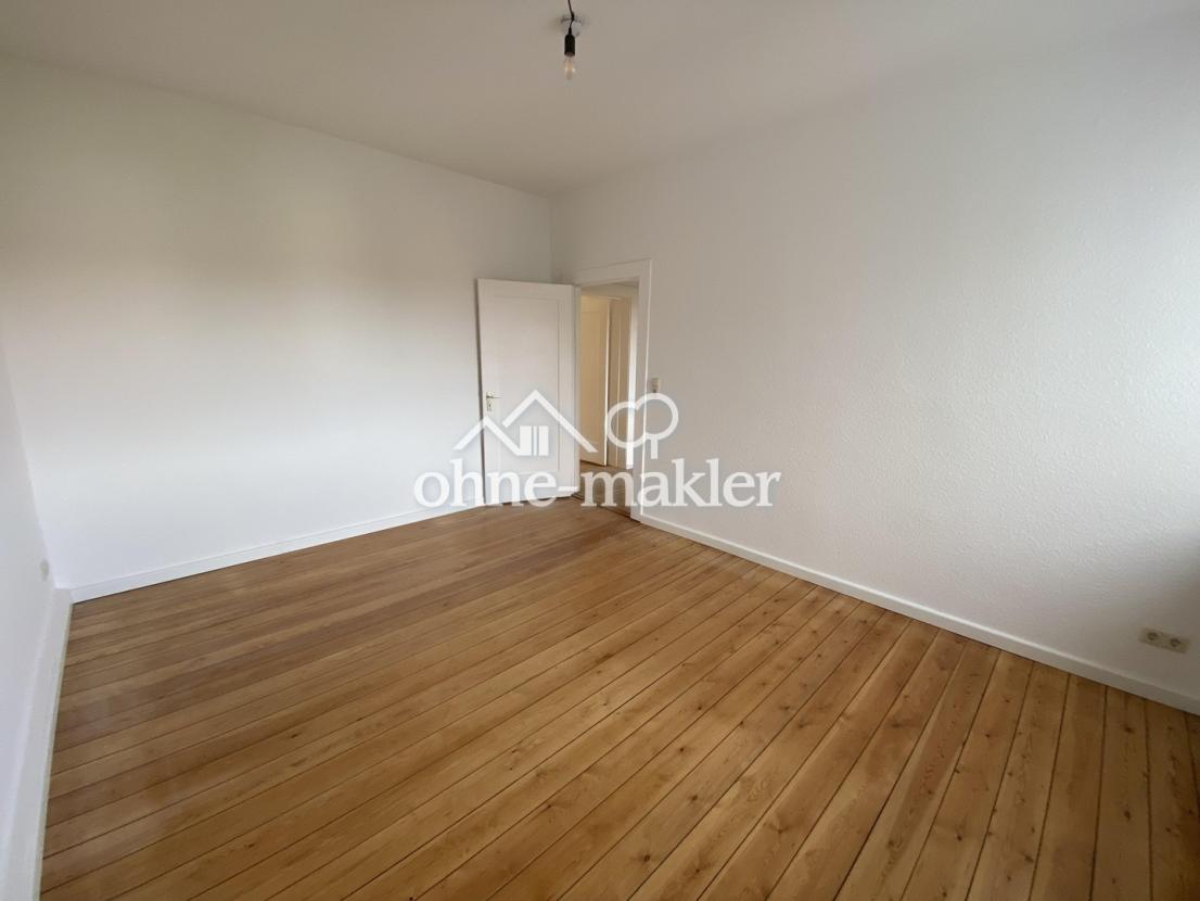 Schlafzimmer Blick 2