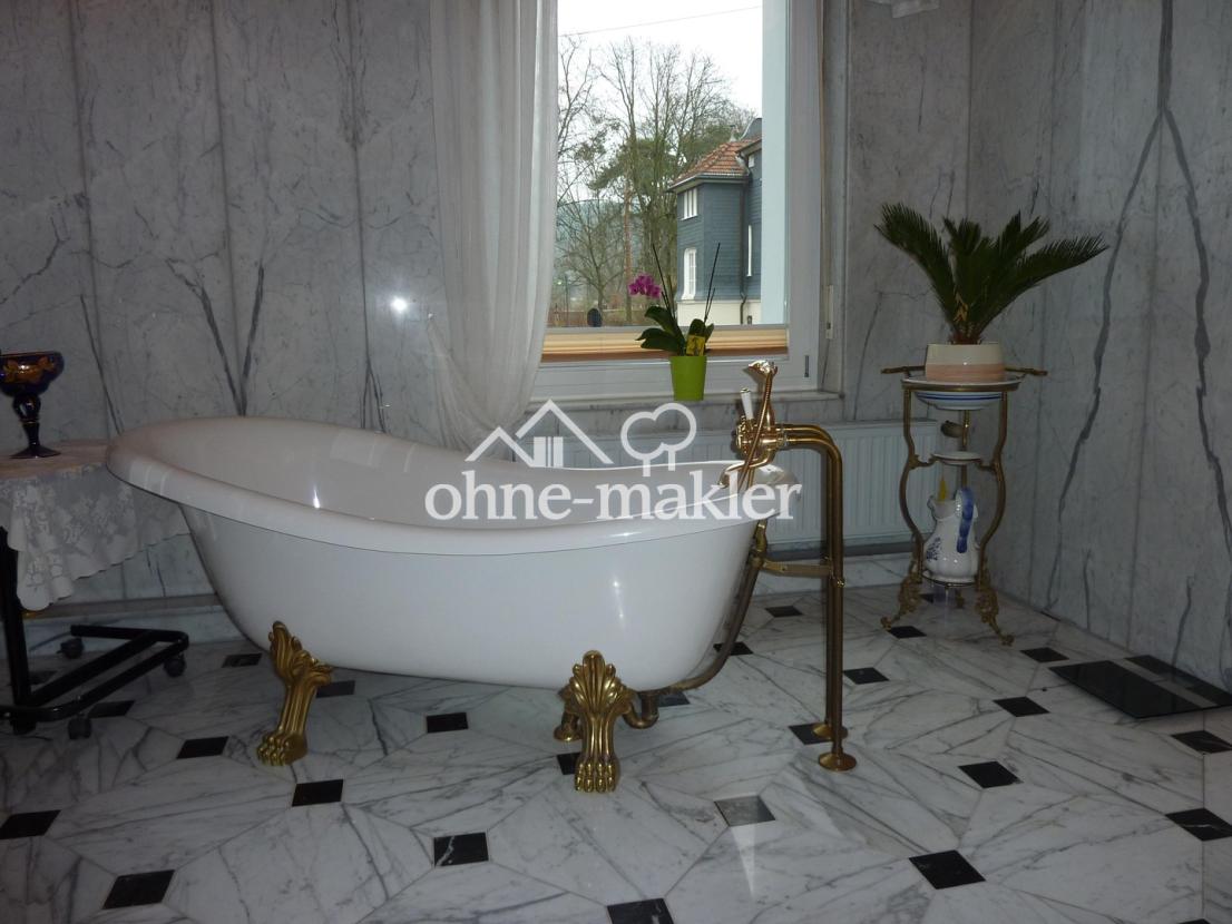 Jugendstilwanne im Hauptbad