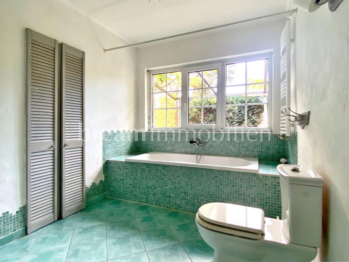 Ensuite-Bad zu Schlafzimmer 1