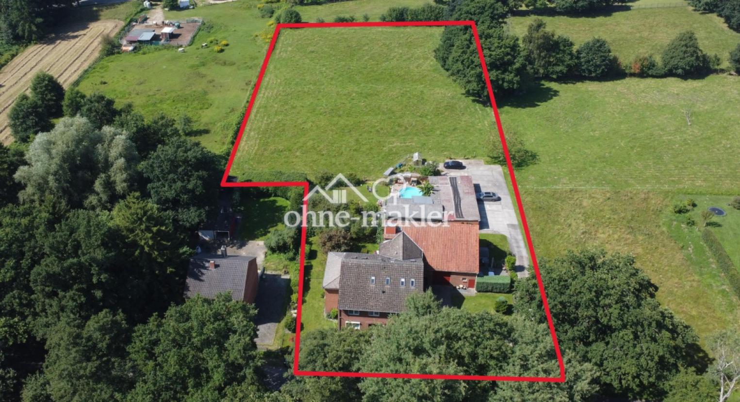 Gesamtes Objekt mit Weide 