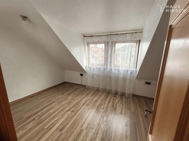 Wohnzimmer/Kinderzimmer 