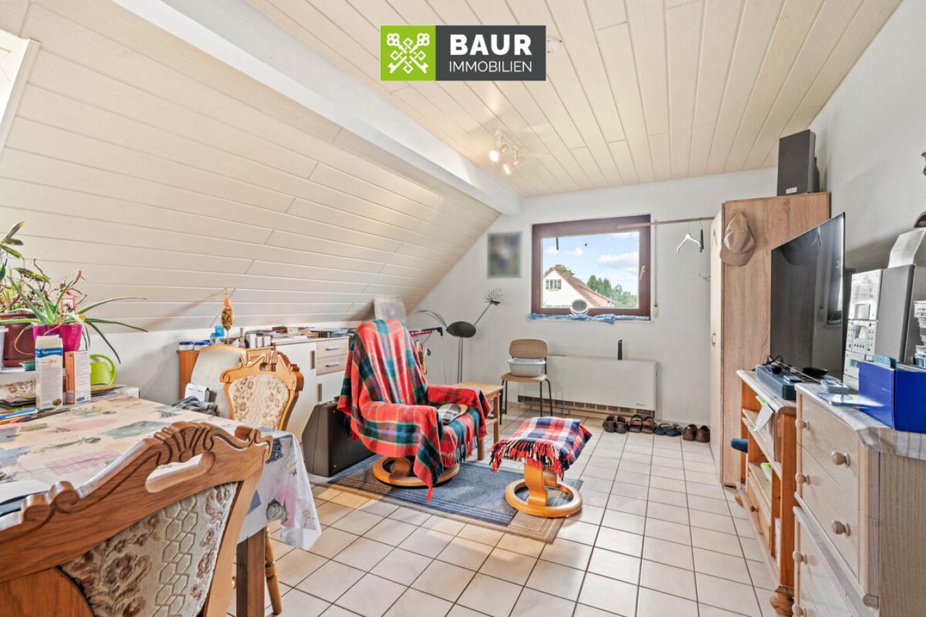 DG rechts Wohnung rechts Essen Wohnen