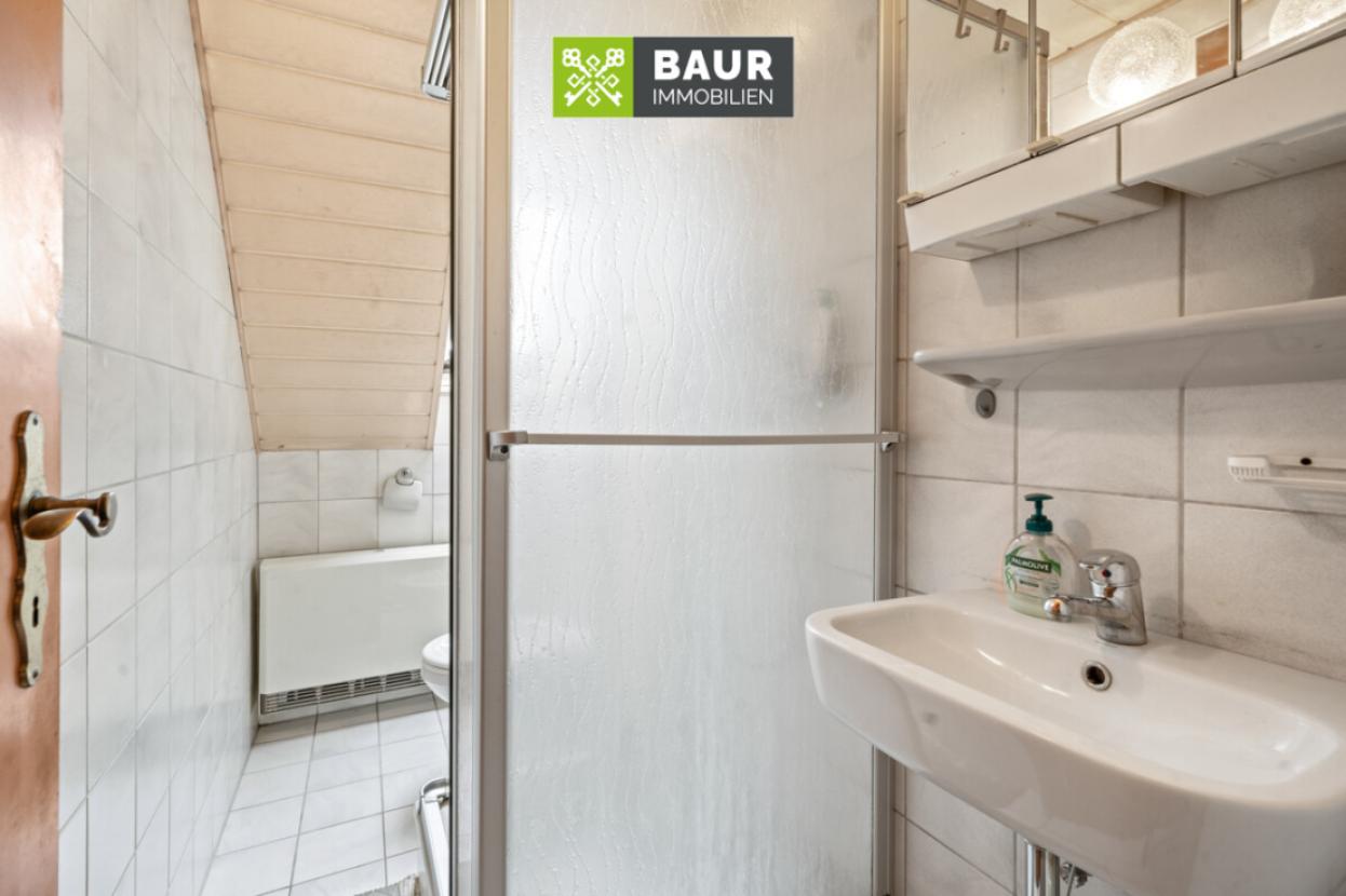 DG rechts Wohnung rechts Bad