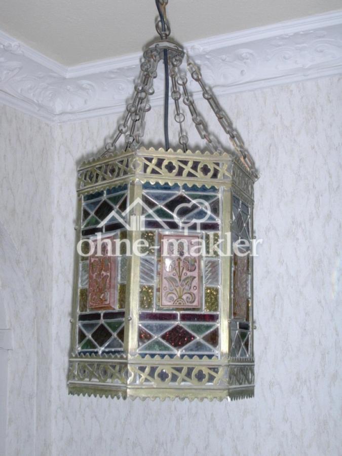 Detail: Leuchte im Treppenhaus