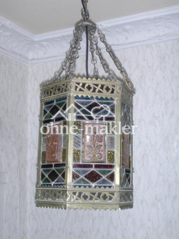 Detail: Leuchte im Treppenhaus