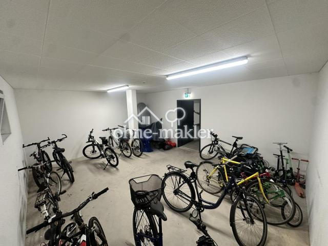 Großzügiger Fahrradraum