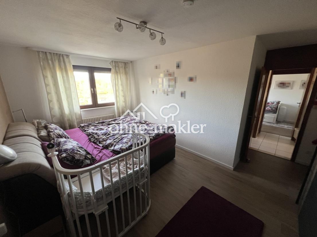 Schlafzimmer Eltern 3