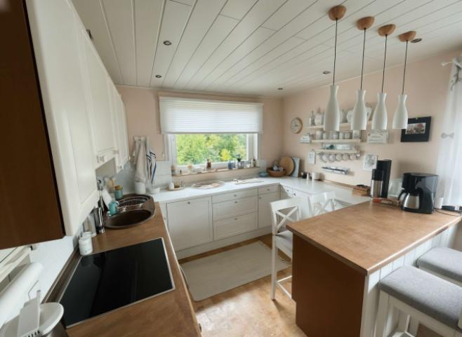 Küche-Esszimmer Hautwohnung.jpeg - (KI generiert)so könnte die Kühe aussehen