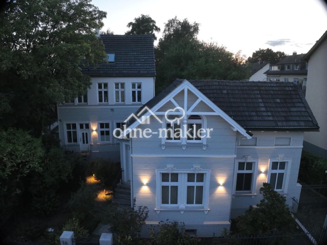 Ansicht vorne; Straße