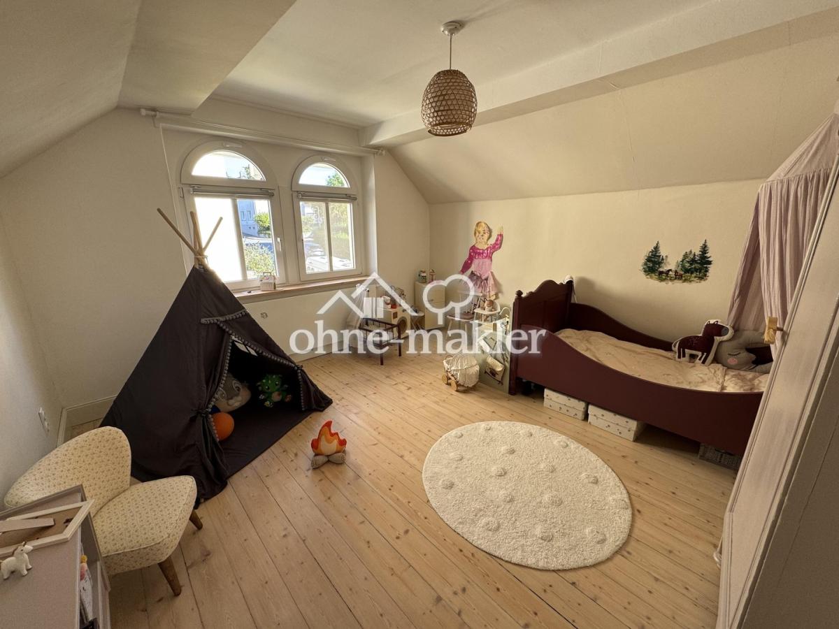 Schlafzimmer 2, OG, Haupthaus