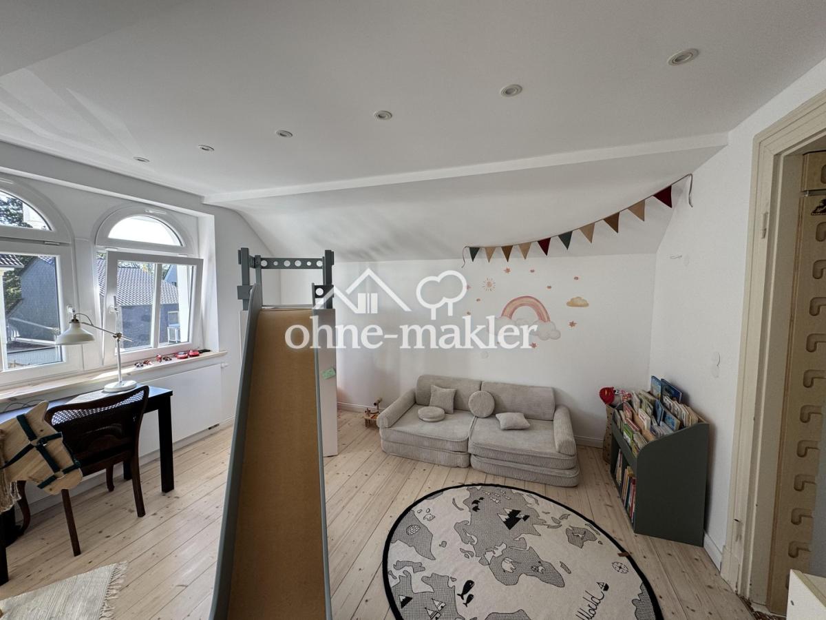 Schlafzimmer 3, OG, Haupthaus