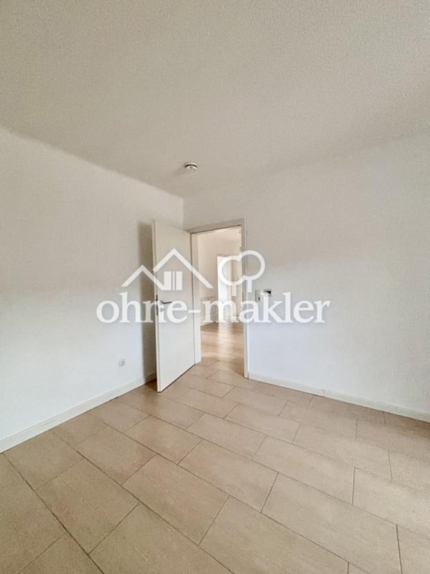 Schlafzimmer Richtung Flur