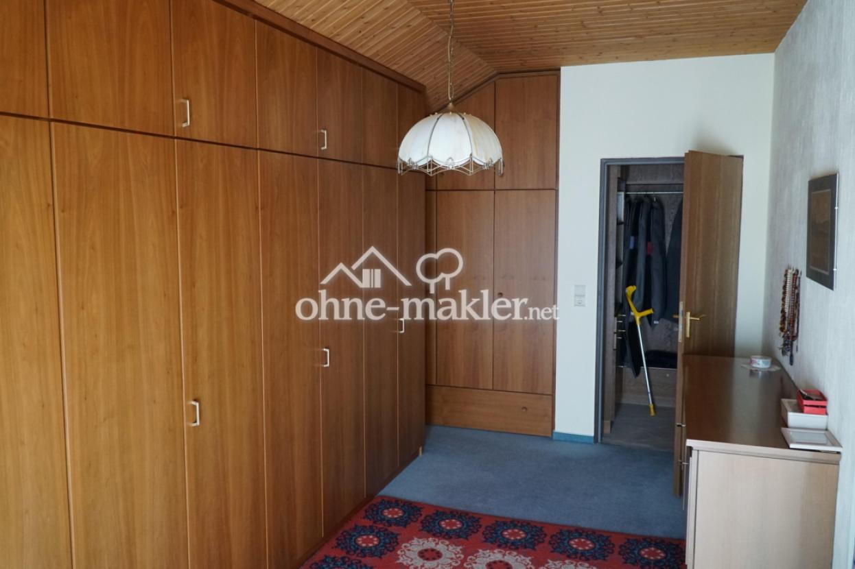 Ankleide-/Kinderzimmer im OG 1