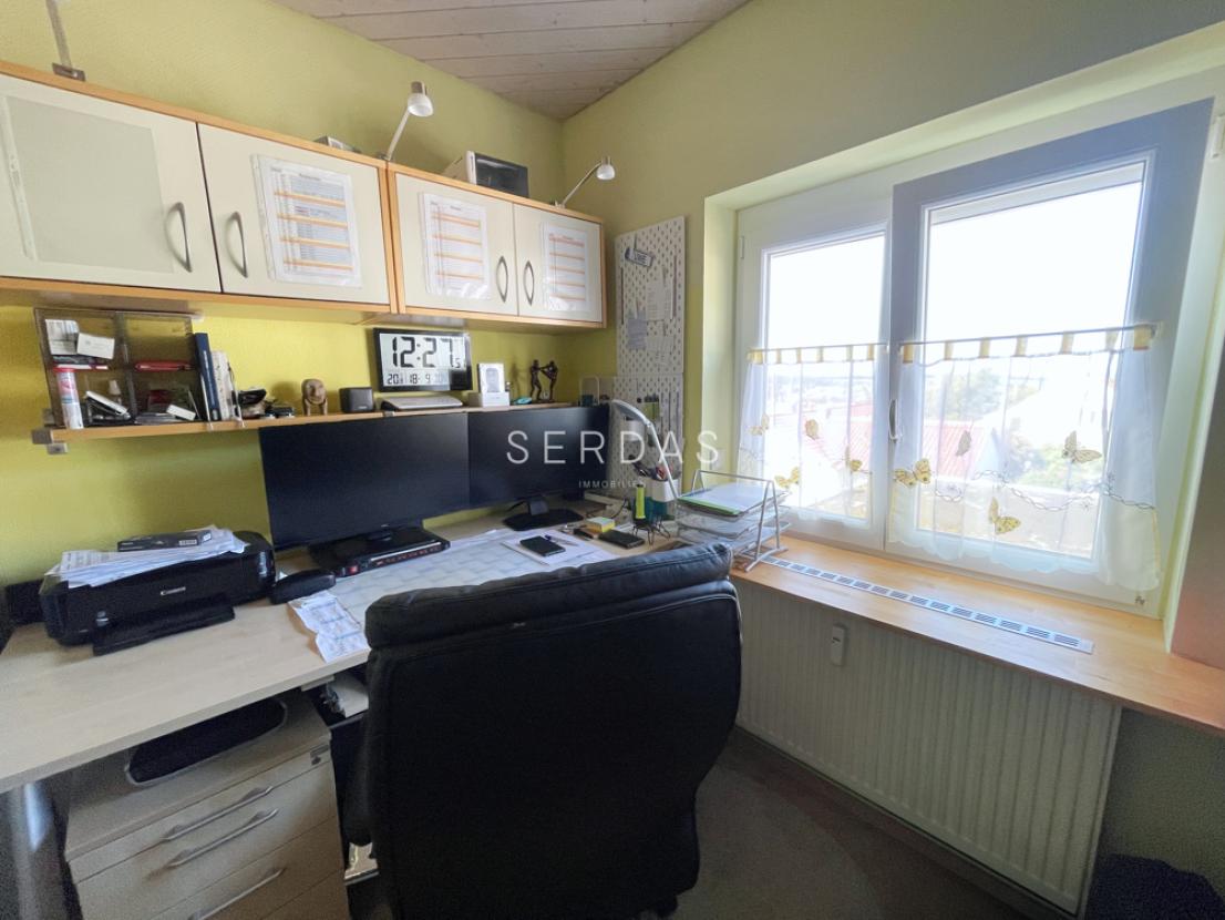 Büro / Kinderzimmer