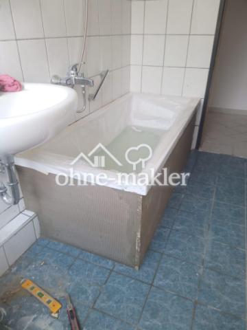 Bad 2022 mit neuer Wanne