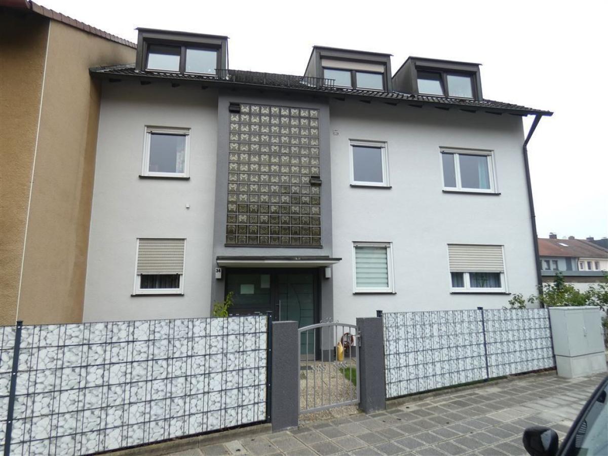 Sehr gepflegtes 3-Familienhaus