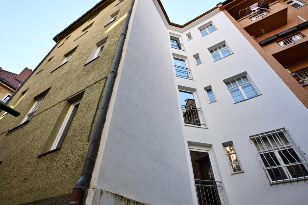 Rückgebäude sanierte Seite