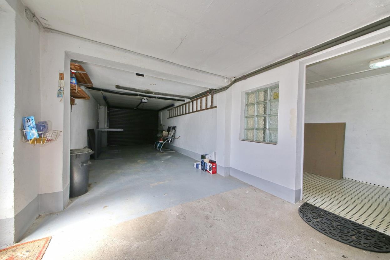 7034- Garage - 0050___Keller