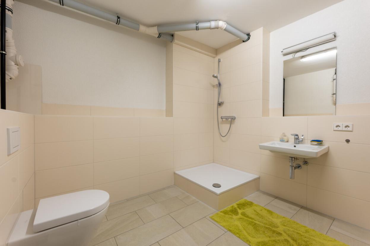 Dusche/WC im Untergeschoss