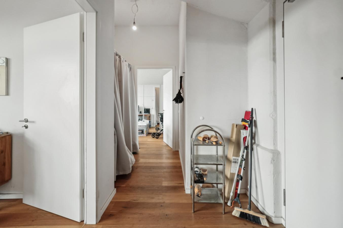 Diele - Wohnzimmer - Schlafzimmer