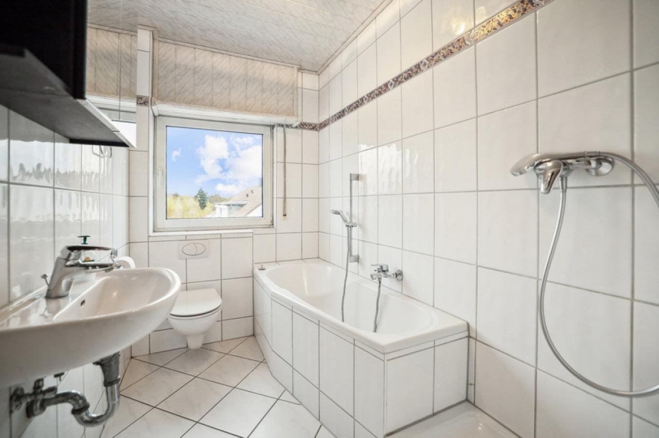 Badezimmer - Ansicht 1