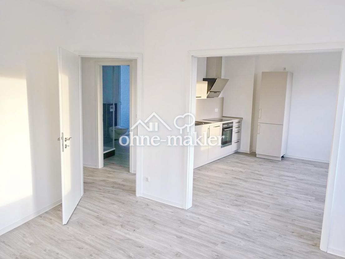 Wohnzimmer und Essküche