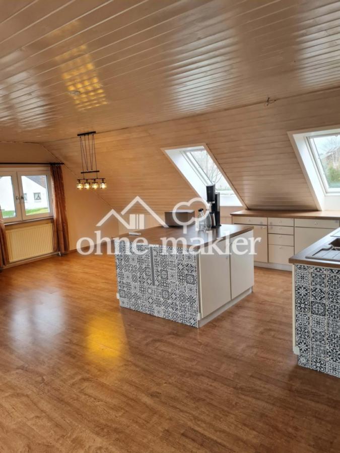 Küche und Essbereich DG