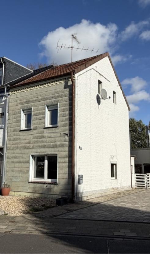 01-Straßenseite-Süd-West