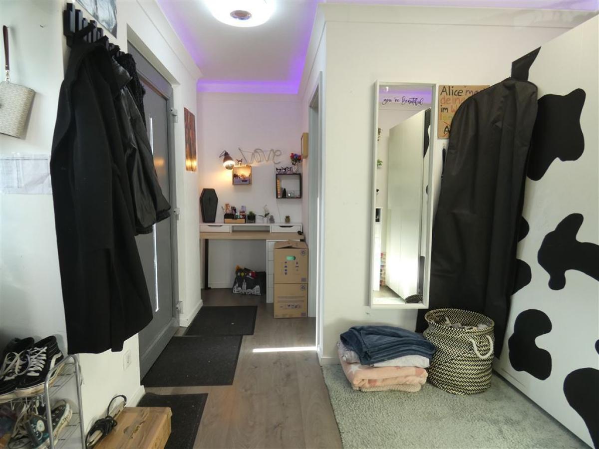 Büro / Schreibtisch