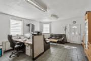 Gewerbe Büro