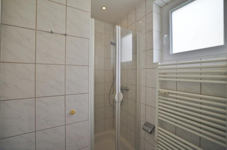 ..mit Dusche