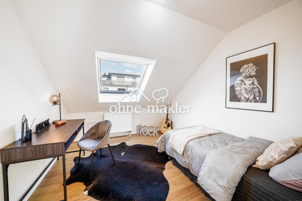 ARBEITS-/ KINDERZIMMER