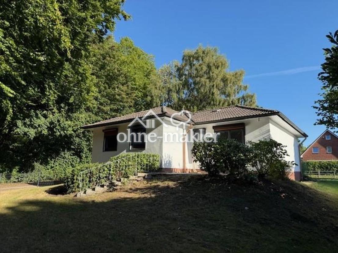 Rückseite mit Terrasse