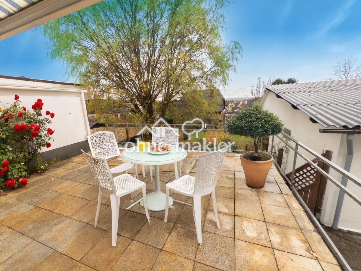 Große Terrasse mit Weitblick