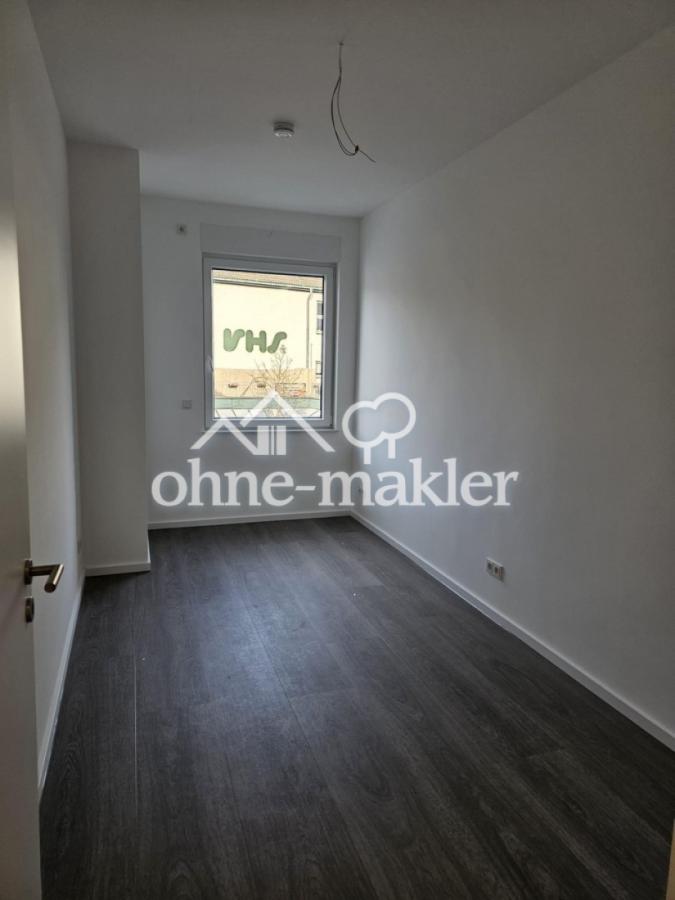 Kinderzimmer/Homeoffice