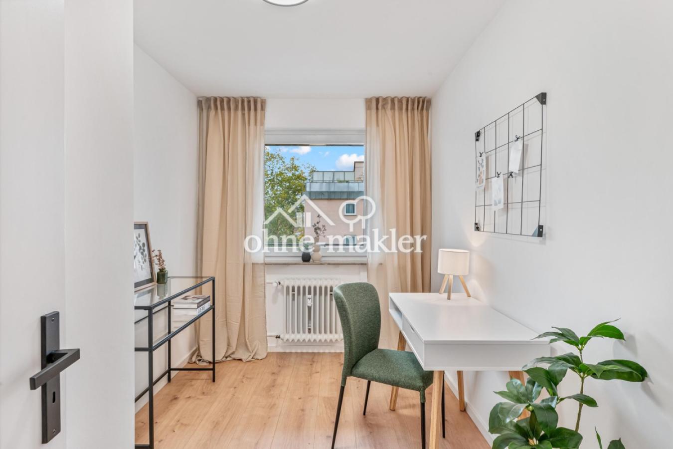 Büro / Kinderzimmer